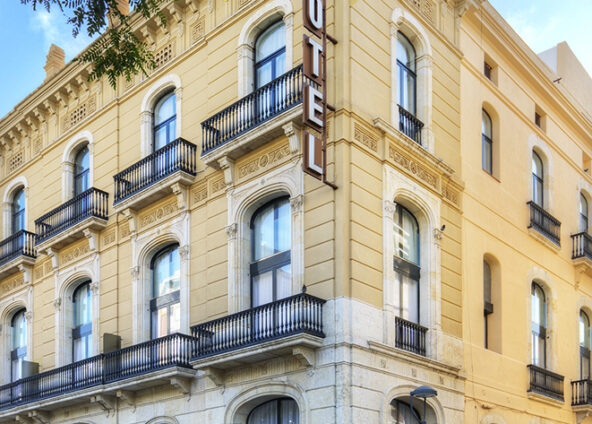 Reforma de 37 apartamentos y rehabilitación de las fachadas